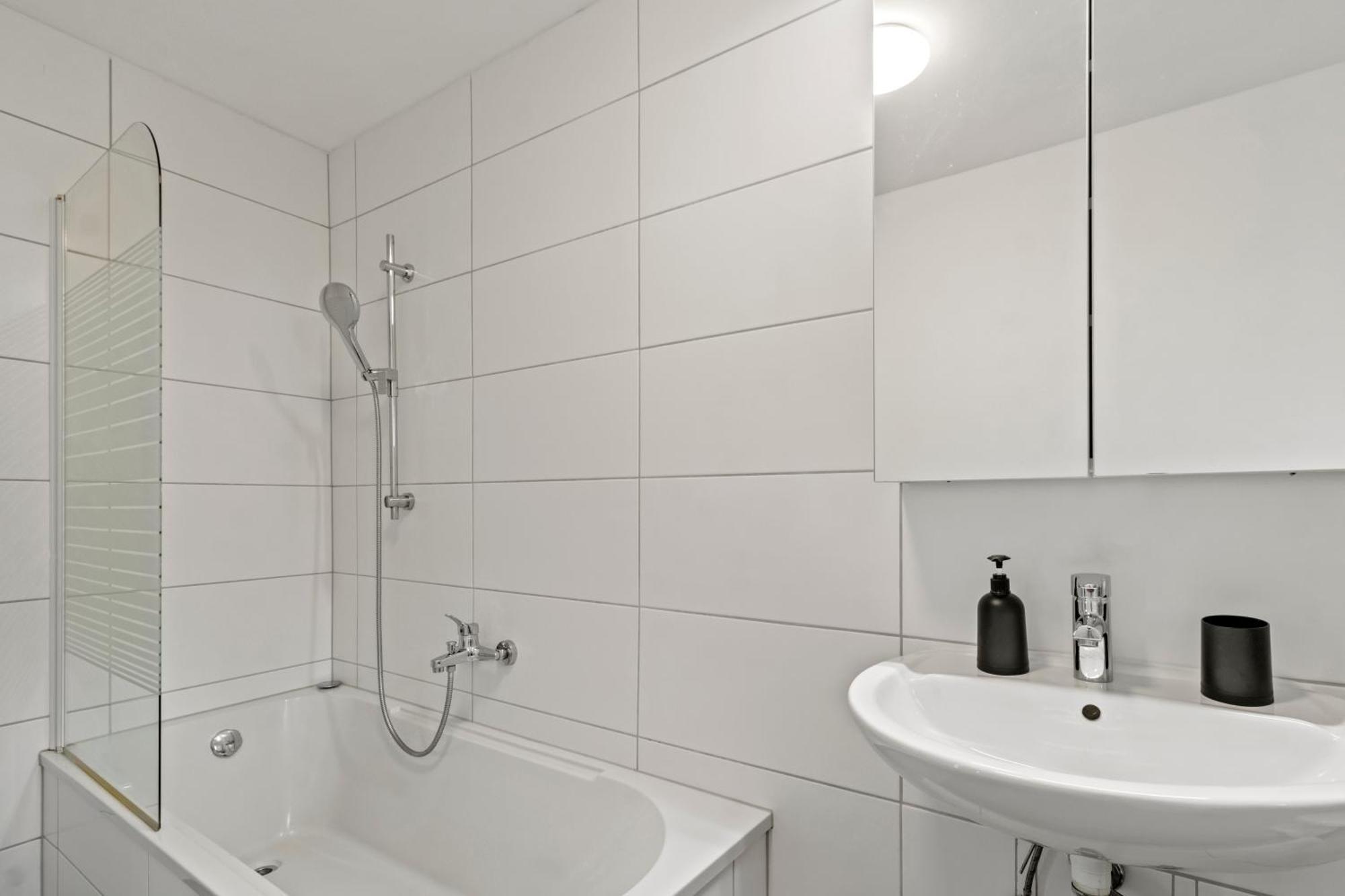 브루크안데어무어 Stilvolles Zuhause Mit Terrasse 아파트 외부 사진